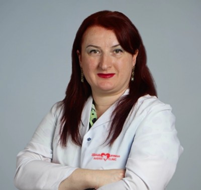 ნინო ესაკია