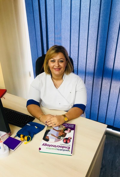 ნინო ხელაძე