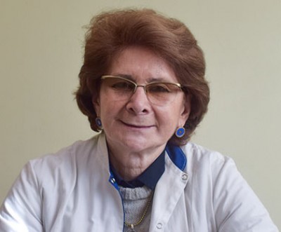 ნანა ადამია
